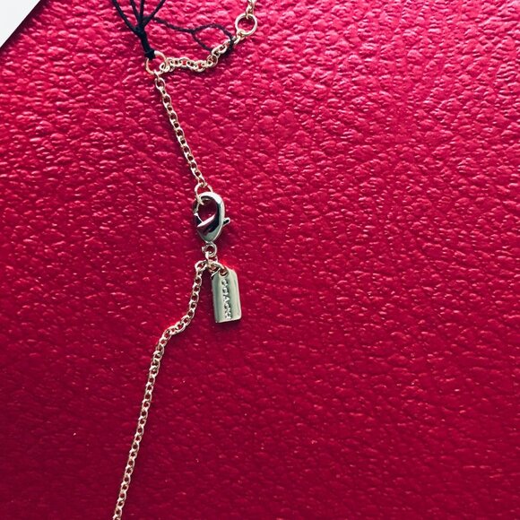 COACH HEART  SIGNATURE LONG STATION NECKLACE IN GOLD TONE 34" and Storag Bag - Picture 7 of 13